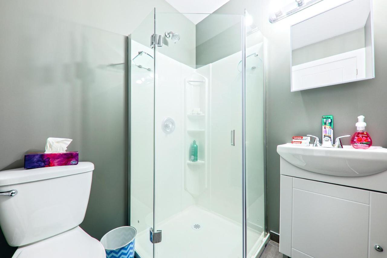 Homa Homestay Hotel By Olympic Stadium Montreal Auberge-Hostel Esterno foto