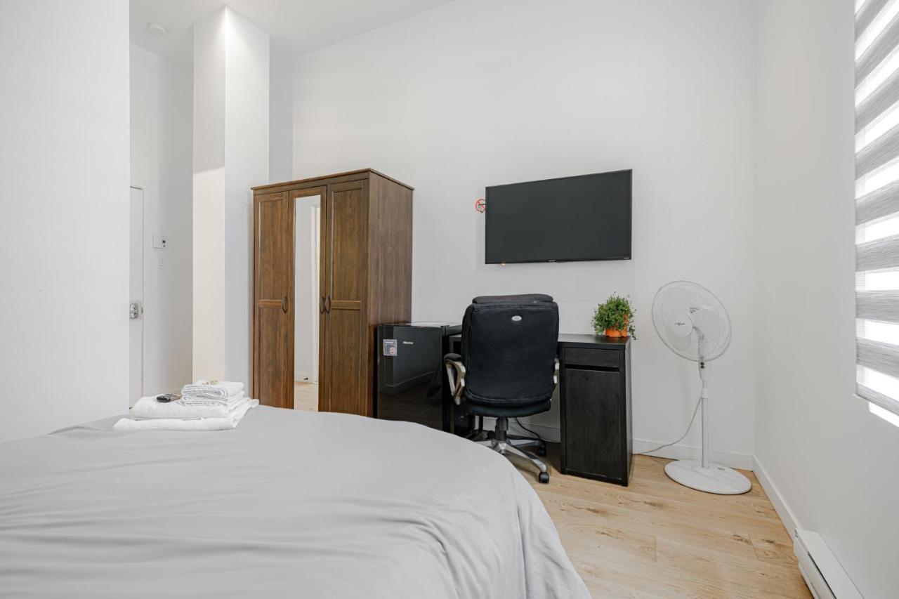 Homa Homestay Hotel By Olympic Stadium Montreal Auberge-Hostel Esterno foto