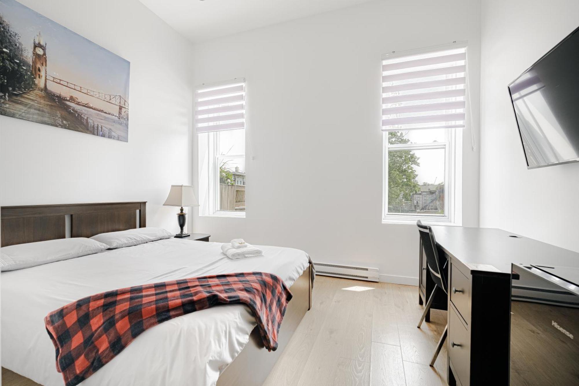 Homa Homestay Hotel By Olympic Stadium Montreal Auberge-Hostel Esterno foto