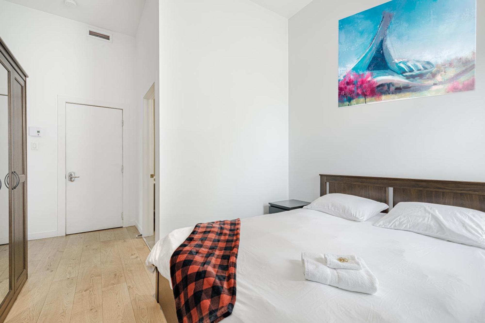 Homa Homestay Hotel By Olympic Stadium Montreal Auberge-Hostel Esterno foto