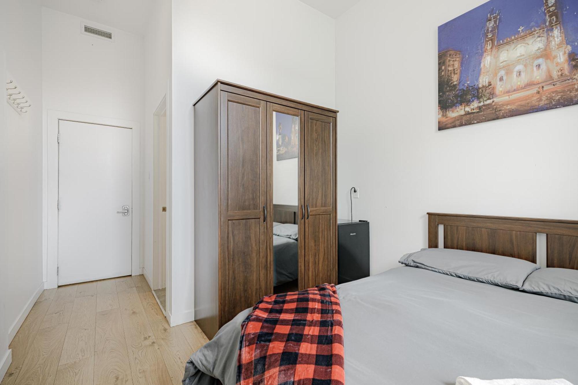 Homa Homestay Hotel By Olympic Stadium Montreal Auberge-Hostel Esterno foto